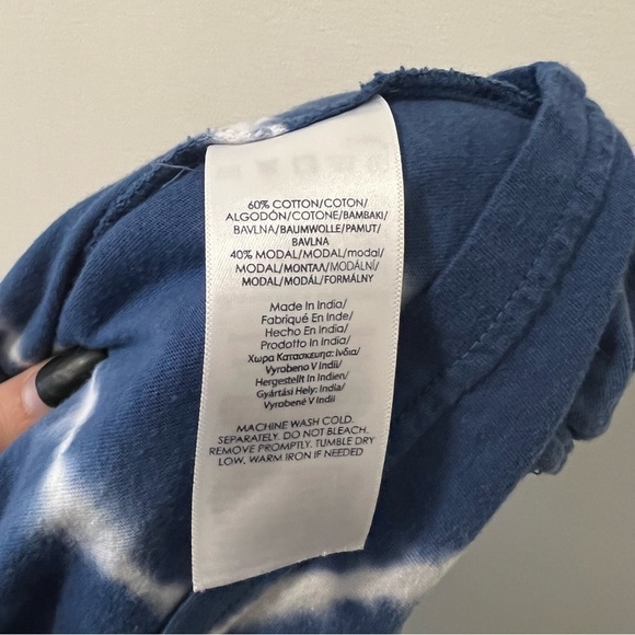 Chaps Blue & White Flowy Tank Top - Picture 4 of 5